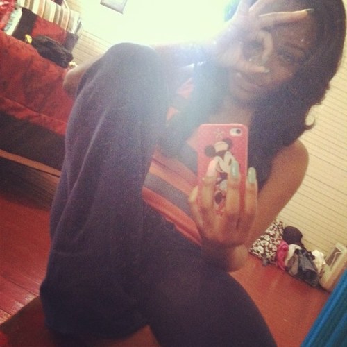 No need fa a BIO! jus kno im rollin wit @MeekMill kuz ima Boss❤