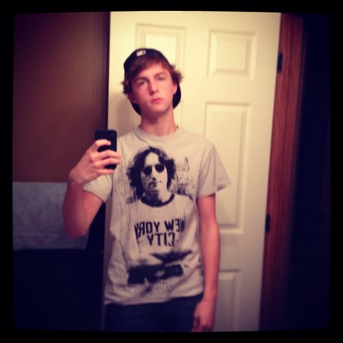 Alex_Martin1441's profile picture. C.B.G. ; her :)