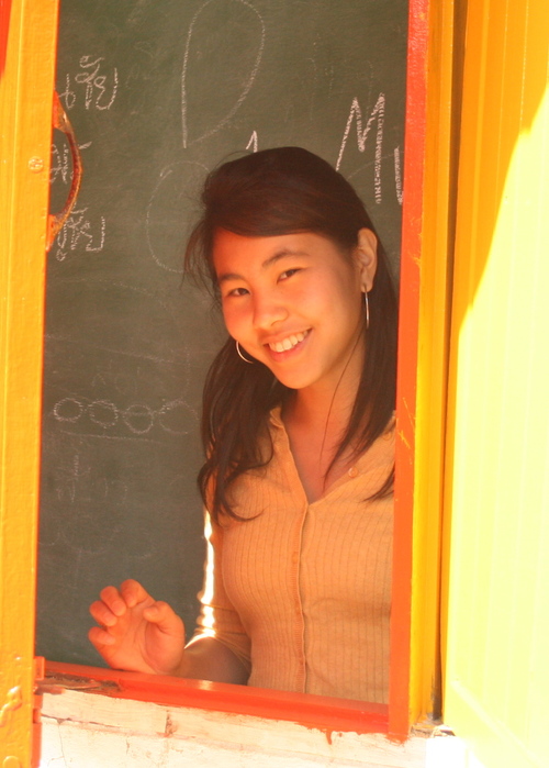 lover of plants and stories, learning sciences geek, family and land-based teacher education. Hokchiu southeast asian living in twin cities