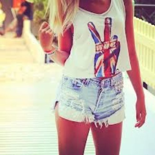 BlondieeeForeva's profile picture. 