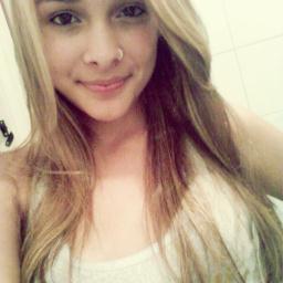 As pessoas falam mal de você por trás, porque sabem que você estará sempre à frente delas. ;P