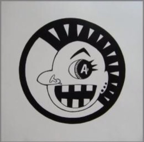 01Takechang's profile picture. 息子3人がサッカーしています。自分は少年団でコーチをしています。常に勉強中！！ D級指導者/4級サッカー/フットサル審判員 /湘南/浦和/FC岐阜(o’∀’o)#畑中メディカルテーピング#YUKAIEXクリーム