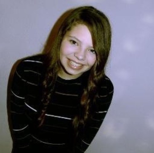 HeyitsAmyx's profile picture. we accept the love we think we deserve