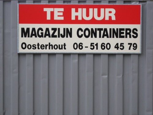 Transportbedrijf Bas Oosterhout vervoert veelal bouw materialen en machines. Ook verhuur van schaft units en containers in alle maten en uitvoeringen.