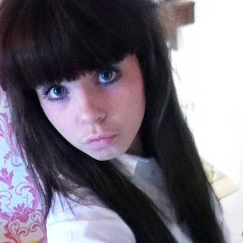 15 years young...... obsesssed wih Rihannaaaa, she's my world gsjsjbcgnvxfksnvsalisv! follow and i might follow back;)3