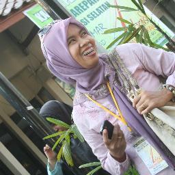 RafiahNur's profile picture. A teacher and simple lady with three kids
