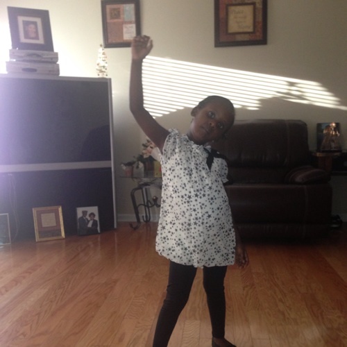 I am  a 40 year old  blind woman with 2 daughters  name Sharaia & Nevaeh  I  like music  singing hanging out with and getting 2 kno ppl  come get to know me
