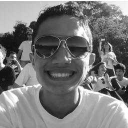 Cristão,baterista,estudante de T.I