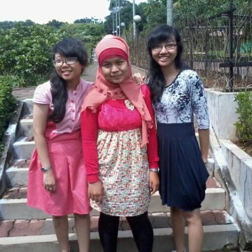 15 08 1995 | LULUS UN 2013 | IBU AYAH KELUARGA |