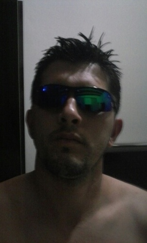 gilliard5494's profile picture. galo doido