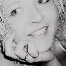 Dzirkonails's profile picture. 