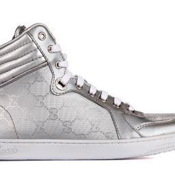 frankveron's profile picture. The Nation Newspaper, Abuja office. 

A Gunner!