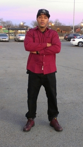 Jst a hard working nigga from the country, stacking my paper up. #cancer # bullsnation#bigdick #countryboy
