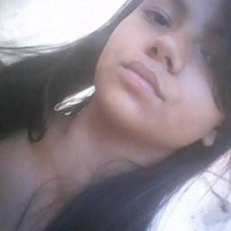 A Priiincesinha que não Nasceeu
Para ficar preza no casteelo, Maaiss Sim para
Enfrentar A realidade Com a Cabeça Eguiida ~ ♥
Me segue amore!