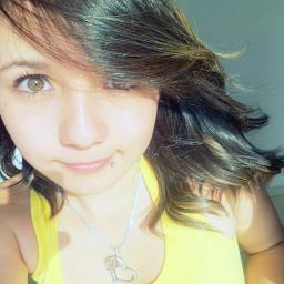 'Beatriz Santana', Não sou Diva, BBê doo Papai , Chata da mãe , Taurina , 09/05   || Face ? http://t.co/YAczOmBN Beijos ;*