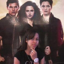 twilighter forever... robsessed, krisbian...i love booboo stewart!