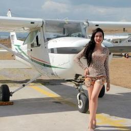 Barbie0fficial's profile picture. i'll take you on an airplane across the w❤rld ✈