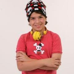 sou um fc do lucas,ele eh um gato sou uma grande fã dele.
agora eu fiquei doce doce doce