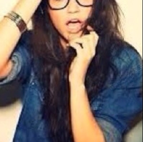 You were falsely informed. Gentlemen actually prefer brunettes.