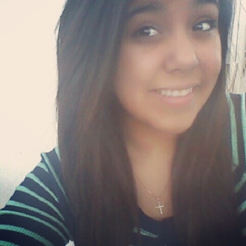 Sophomore | 15 | Taken 3 | Follow me, I'll follow back. c;