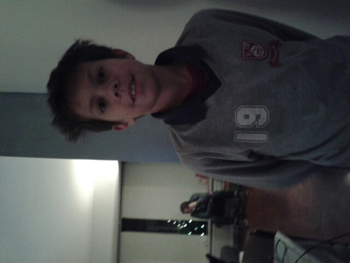 hoi ik ben luuk 9 jaar en een toptelefoon en me bro is @meesthuis  :-)