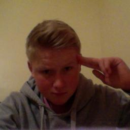 Im very attractive which should give you more of a reason to follow me!