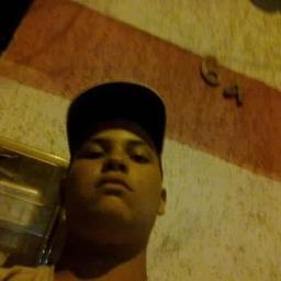 A vida é para quem topa qualquer parada. Não para quem pára em qualquer topada. - Bob Marley
