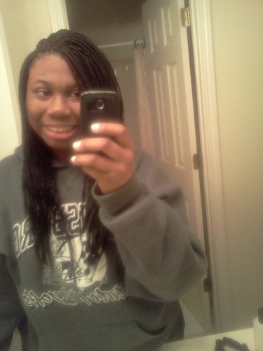 Hey im Chanel, and i love listening to music, im just living and loving my life and the people that are in.