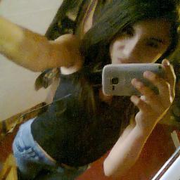 bueno aserca de mi me encanta aser amigos asique me sigen y los sigo ............... ;)