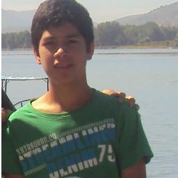 Si Te Gusta Twitter Sigeme & si No Tambien ! xD ( Yo Te Sigo)http://t.co/4z8cfnWg Porciacaso! Me Gusta Mucho El Deporte en Si El Futbol