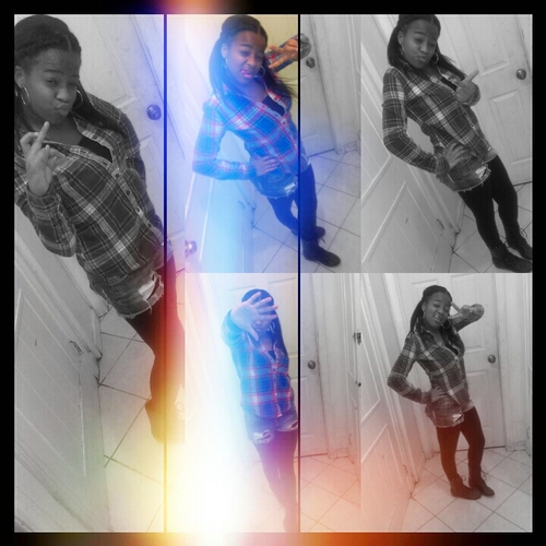I'm goofy funny weird cute crazyy & yea lol Follow me & ill follow back , ; Instagram - PREDDIE_NAJAA_XOXO , ;Facebook - D'Naja Spence