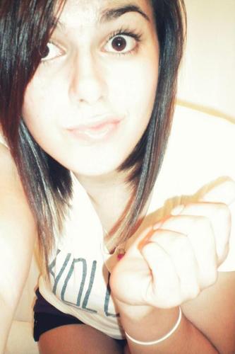 emobig1220's profile picture. 