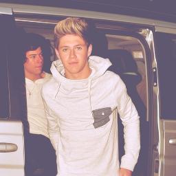 directioniggger's profile picture. Being Single dosen’t mean you’re weak , it mean that you are strong enough to wait for what you deserve. -Niall Horan 0/5 :(