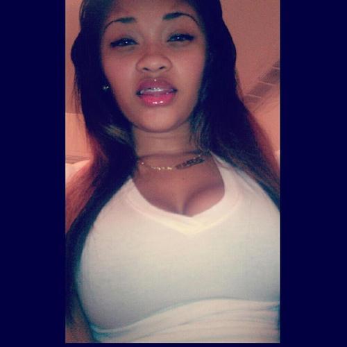 -DeyLove_Dgordon here x - Drayaa ? the cute one ? Naw shes Fine asf - Cool - & Stunnin On most Bitches. Shes picture perfect. A follow Us or Eat ass #Flawlessツ