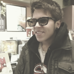 Enamorada de @Rubiu5 ♥.
 @WillyrexYT alguien que me enseño a seguir mis sueños ♥.
Manhé mi vida ♥ y Thous, too.
Cuenta la leyenda que si no miras no está.♥