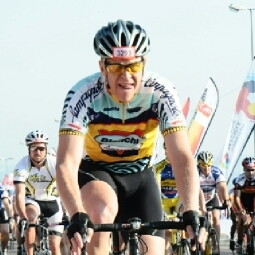 Positive, calm,love to ride a bike husband,farther,grandfather,carbonfiberexpert