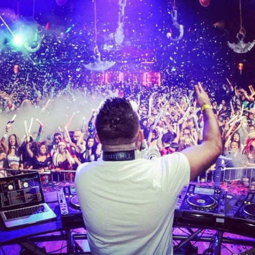 Club Killers • Las Vegas

Follow me: https://t.co/1XyjAv3oZF
Free DJ mixes: https://t.co/URdwYJvJEE
