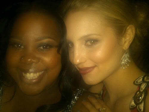 We're fans @MsAmberPRiley & @DiannaAgron, and we are a Brazilian & two Americans welcome! @rileyagron, @rayray20092008 and @MissIrene201033. We follow back.