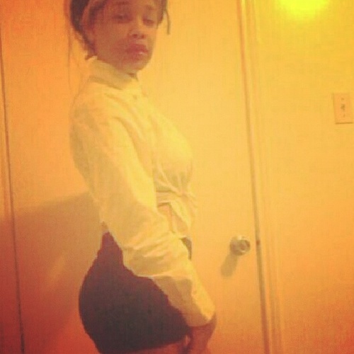 Red Boneee ,  Bsstfriennd @Sipon_MYTeee &  Singleee But I Donnt Fucck w / Brokee Nigga's !