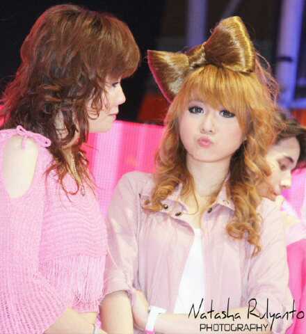 Hello ;)
 Saya parodi barbie cantik @RynChiBi sudah di akui dan saya bagian dari @CheByIndo! ;)