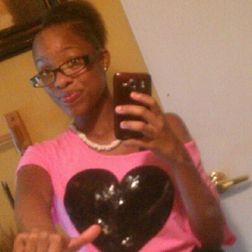 HoyleCeci's profile picture. 