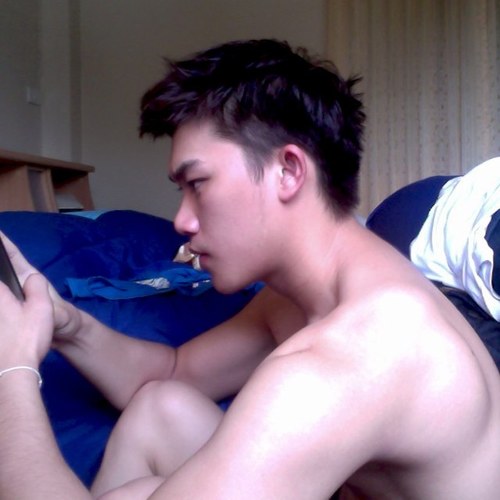 icenoi Profile Picture