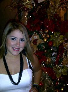 VENEZOLANA de Nacimiento COLOMBIANA por herencia Amante de la Música y una Buena Copa de Vino Tinto.! Todo se pega menos la hermosura. #SoyTrabajadoraSocial