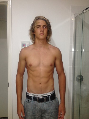 Gym, Gym, and more Gym, maybe a little bit of nutrition. Feel free to follow me, will be tweeting about Gym, Bodybuilding, Diet, Fitness and Life.