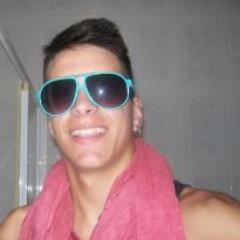 16, sou da @Flavia_Dombi , amo a minha Soso mas do qe tudo nessa vida ♥ . C-O-R-I-N-T-H-I-A-N-S .  SEGUE NO OUTRO TT .