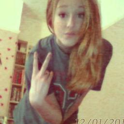 Hi I'm forever, #Directioner , #RihannaNavy , #Adelelovers , 
#BlackStars , #Lovatic , #Beliebers and #Swifities ... ♬ ♬