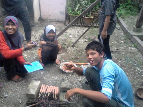 peramah..ingin brkwan dgn sume org..
