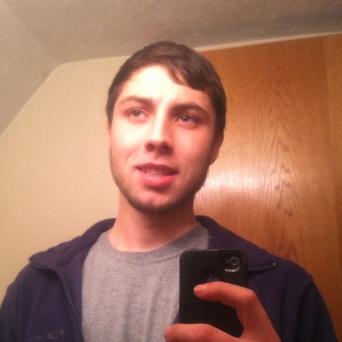 ThomasB12030149's profile picture. 