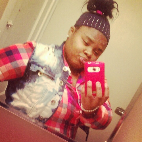 these bxtchesss loveeee me :)