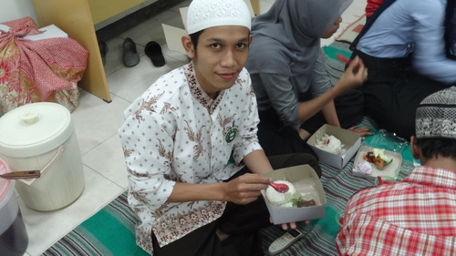 alqudsymahfud's profile picture. 